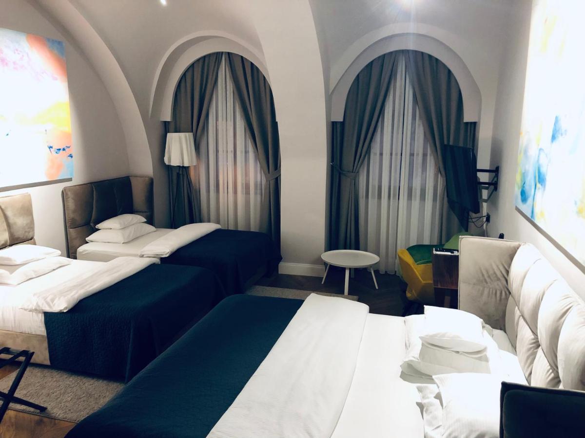 אוסילק Boutique Hotel Tvrda מראה חיצוני תמונה