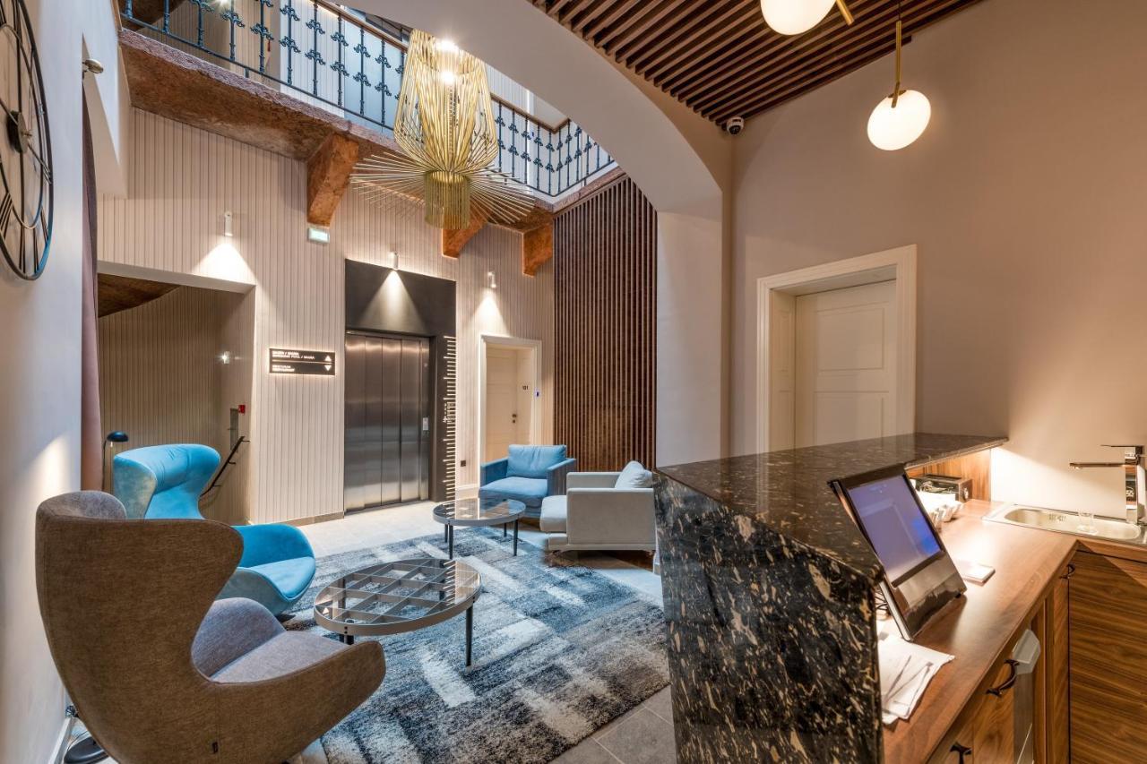 אוסילק Boutique Hotel Tvrda מראה חיצוני תמונה