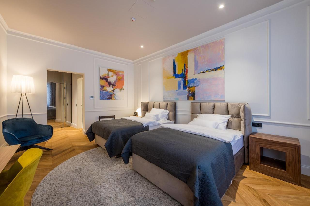 אוסילק Boutique Hotel Tvrda מראה חיצוני תמונה